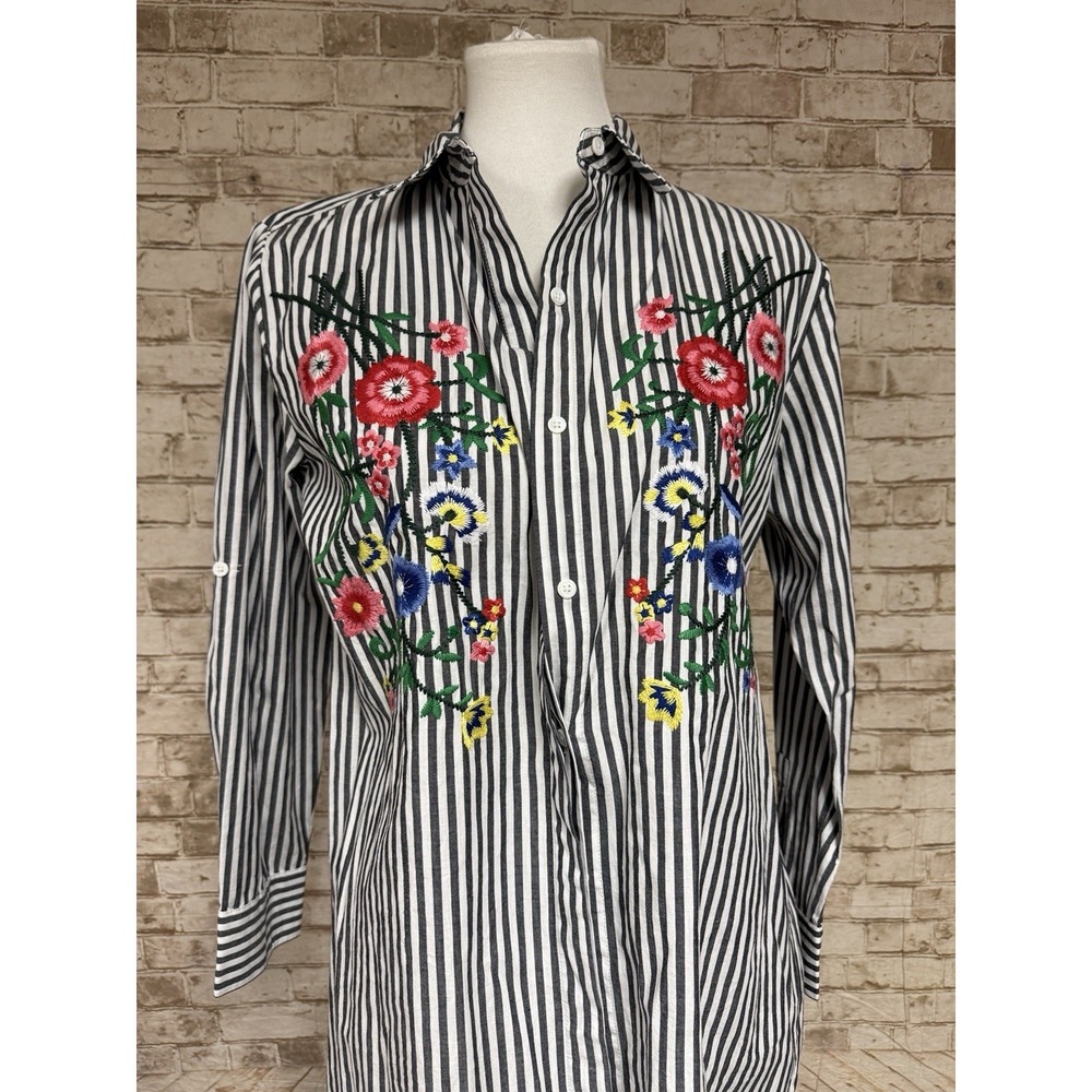 Walter Baker Women's S Tunic Top Shirt Striped Embroidered Flowers Cotton‎
